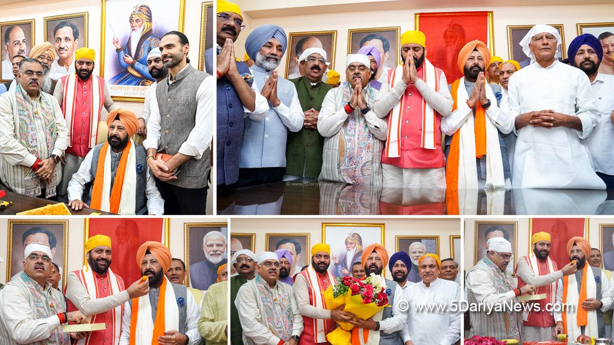 Nayab Singh Saini, Chief Minister of Haryana, BJP Haryana, Kewal Singh Dhillon, BJP Punjab, Tarun Chugh, Iqbal Singh Lalpura, Ashwani Sharma, Vijay Sampla