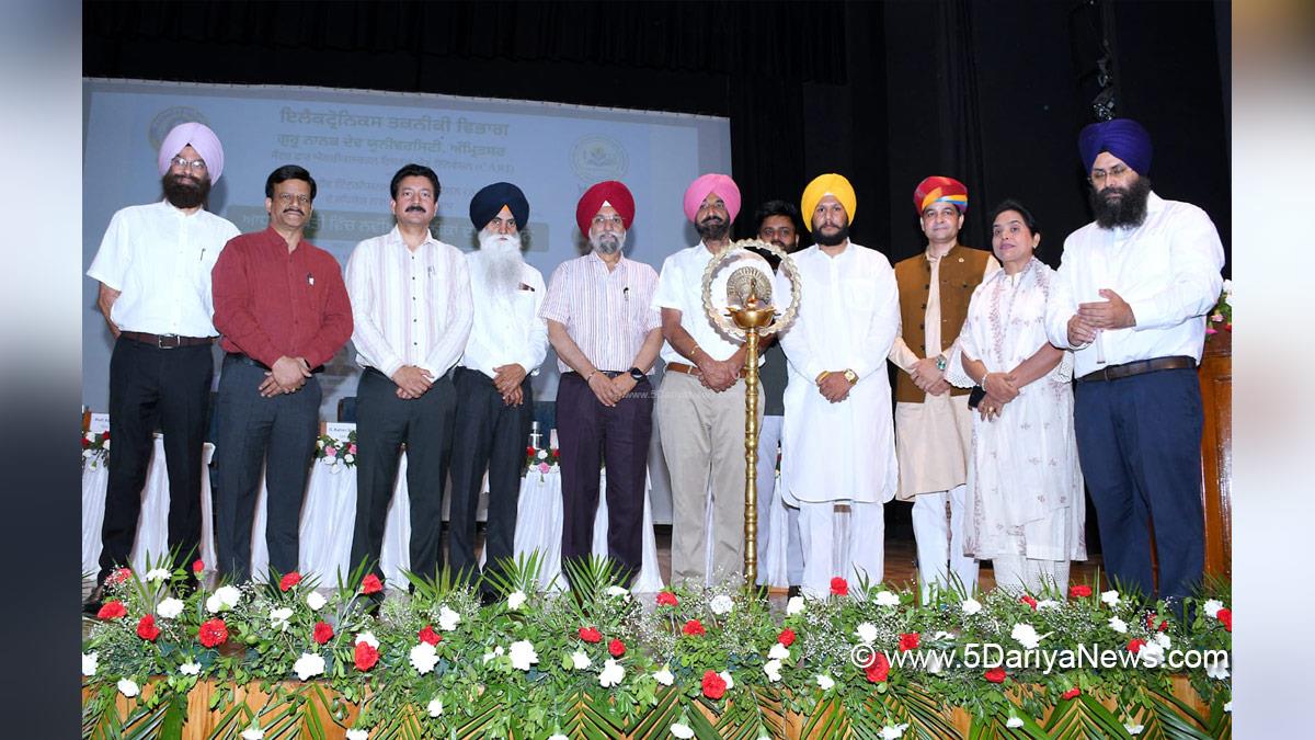 Guru Nanak Dev University Amritsar, Guru Nanak Dev University, Prof Karamjeet Singh, GNDU, Amritsar