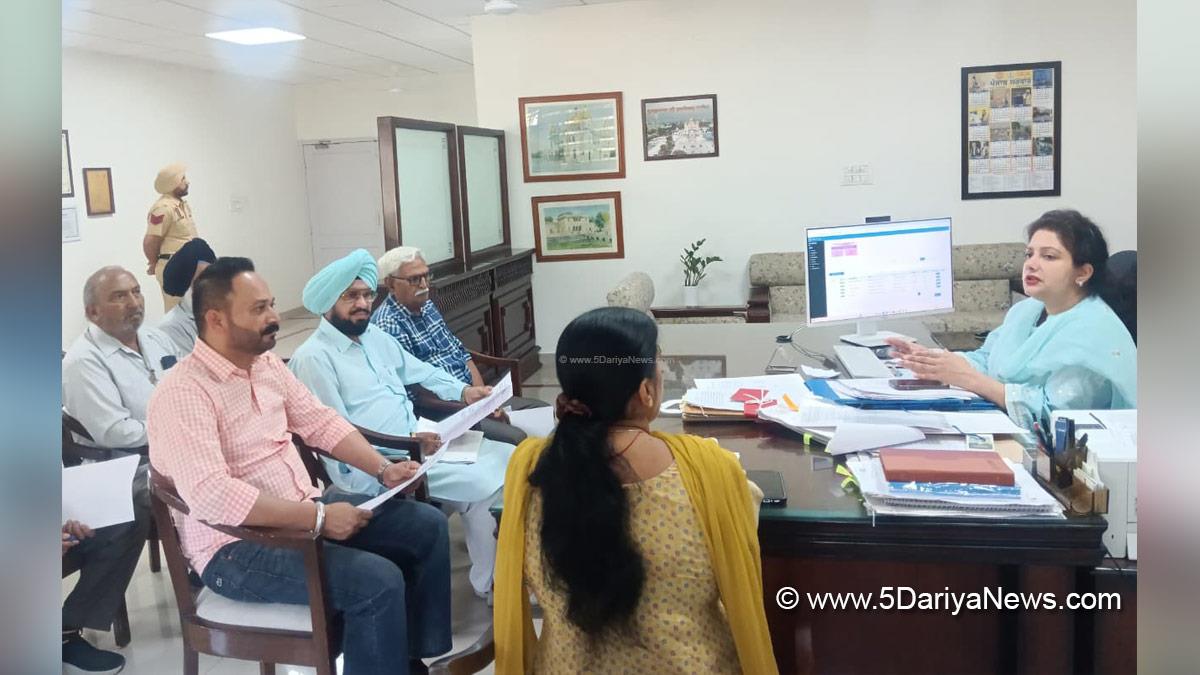 Dr Sona Thind, DC Fatehgarh Sahib, Fatehgarh Sahib, Deputy Commissioner Fatehgarh Sahib 