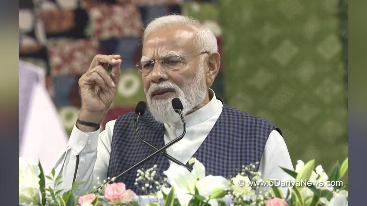 Narendra Modi, BJP, Bharatiya Janata Party, Prime Minister of India, Surat