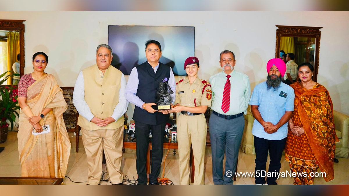 Aman Arora, AAP Punjab, Military, Mai Bhago Armed Forces Preparatory Institute, SAS Nagar, SAS Nagar Mohali, Mohali, Sahibzada Ajit Singh Nagar