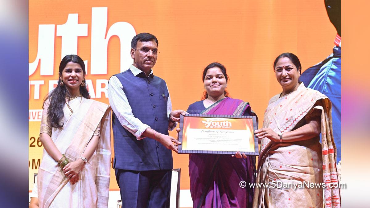 Mansukh Mandaviya, Dr Mansukh Mandaviya, BJP, Bharatiya Janata Party, Rekha Gupta, BJP Delhi, Chief Minister of Delhi, Delhi CM, New Delhi