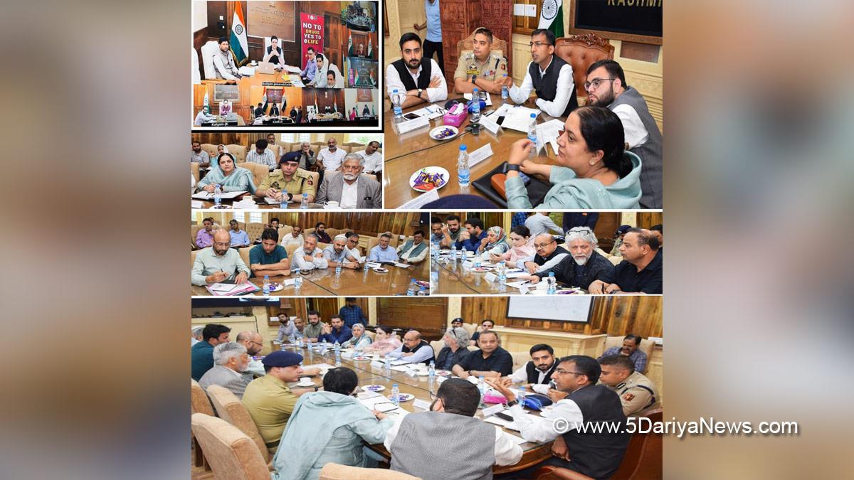 Anshul Garg, Divisional Commissioner Kashmir, Akshay Labroo, Srinagar, Deputy Commissioner Srinagar