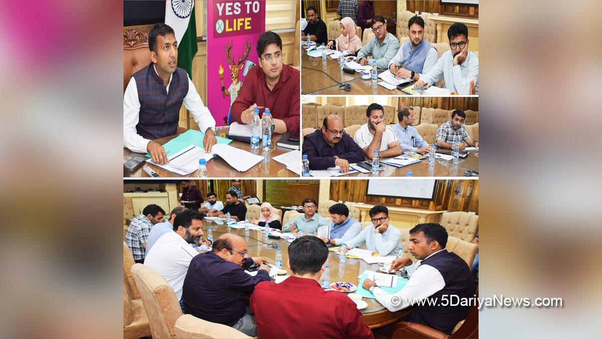 Anshul Garg, Divisional Commissioner Kashmir, Srinagar, Faz Lul Haseeb, Commissioner SMC