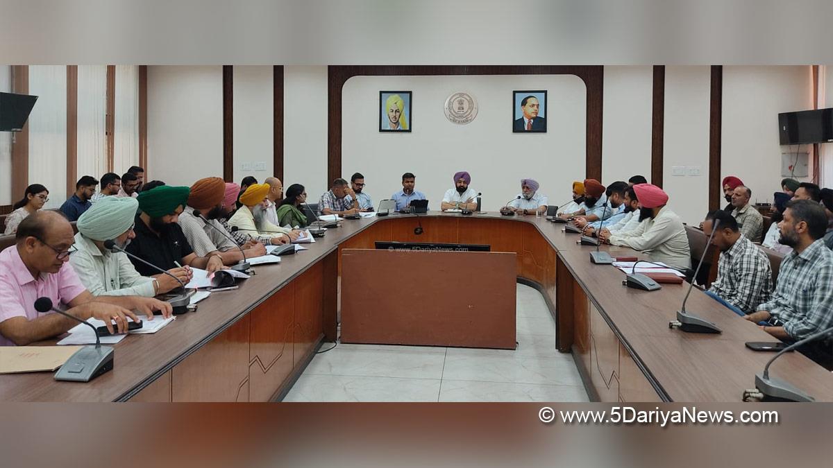 Hardeep Singh Mundian, AAP Punjab, Himanshu Jain, DC Ludhiana, Ludhiana, Deputy Commissioner Ludhiana