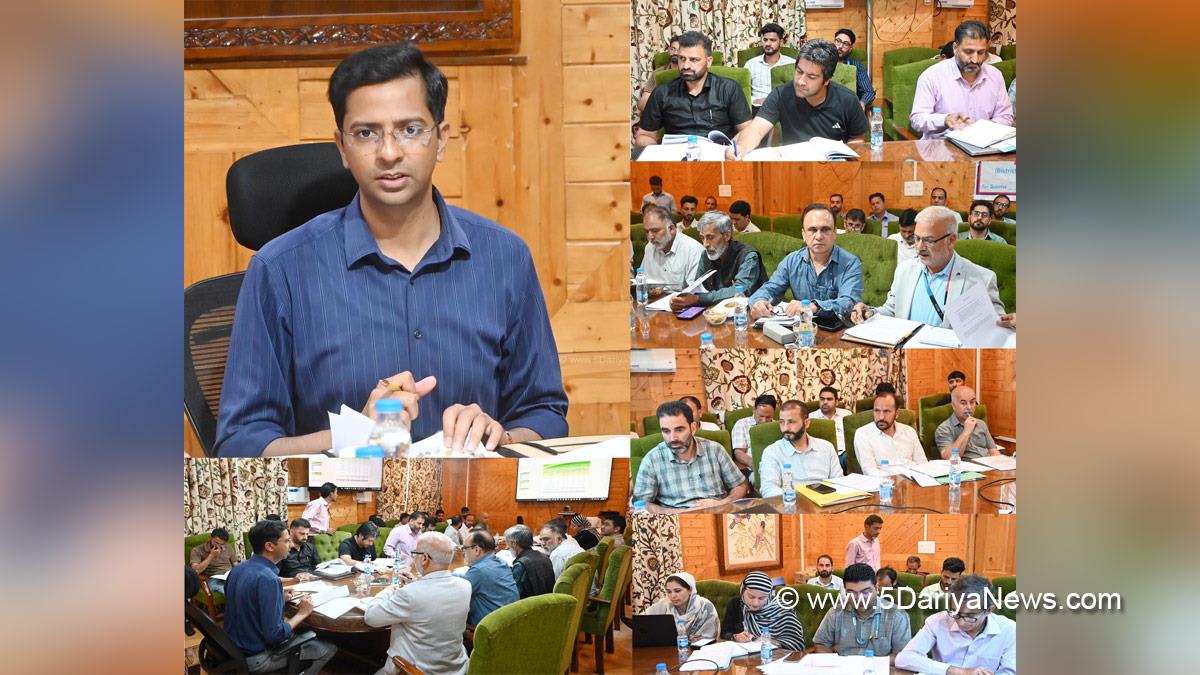 Shishir Gupta, Shopian, DC Shopian, Deputy Commissioner Shopian, District Level Review Committee, DLRC, District Consultative Committee, DCC