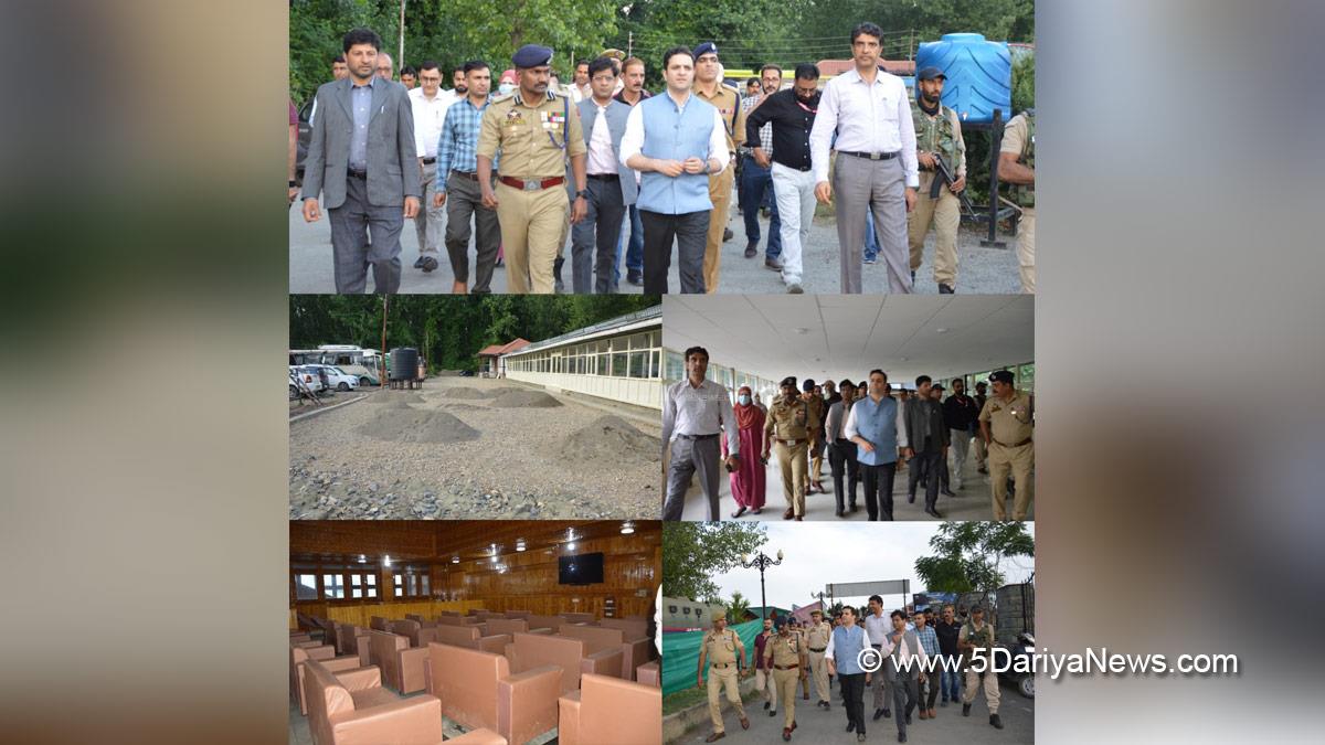 Athar Aamir Khan, Budgam, Deputy Commissioner Budgam, DC Budgam, Nowgam Railway Station, Dr GV Sundeep Chakravarthy