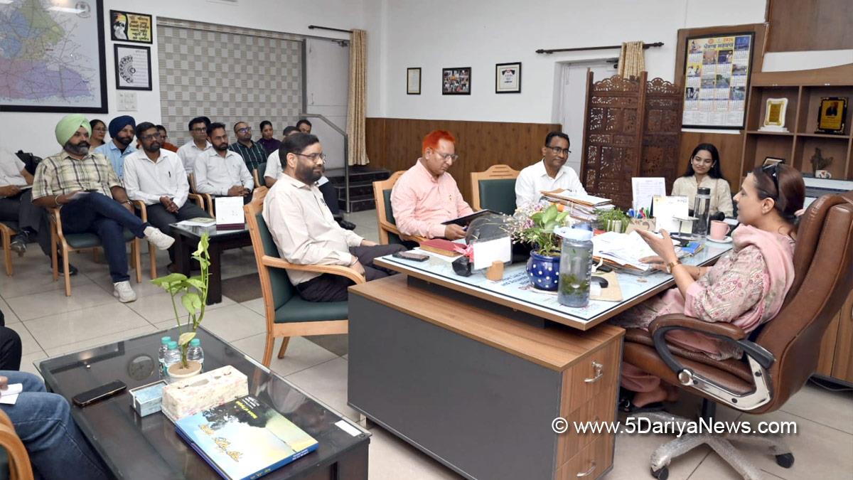 Punjab Admin, Punjab Administration, Amninder Kaur, Jalandhar