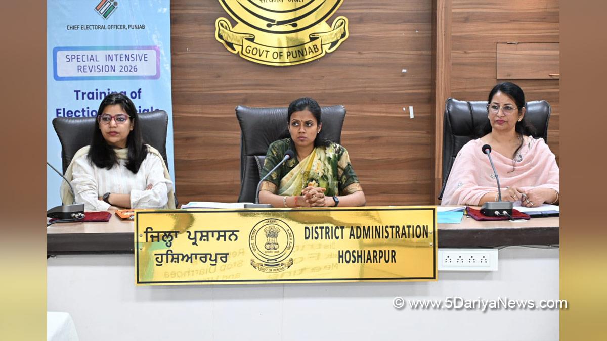  Aashika Jain, DC Hoshiarpur, Deputy Commissioner Hoshiarpur, Hoshiarpur