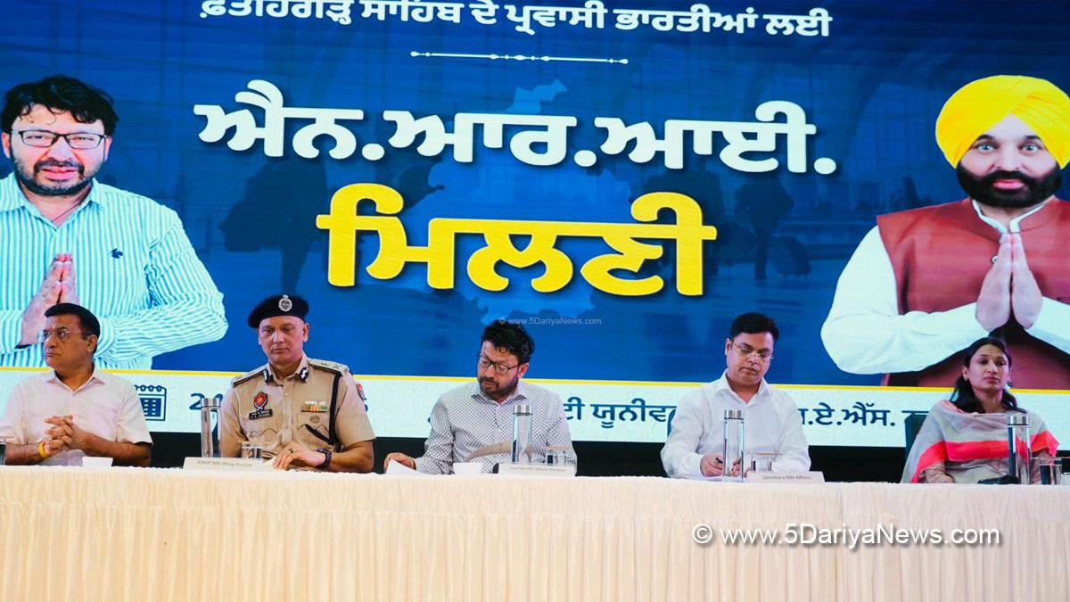 Dr Ravjot Singh, AAP Punjab, Komal Mittal, DC Mohali, Deputy Commissioner Mohali, SAS Nagar, SAS Nagar Mohali, Mohali, Sahibzada Ajit Singh Nagar