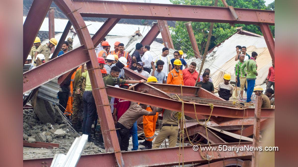 Tragedy, Kolkata Warehouse Roof Collapse, Kolkata