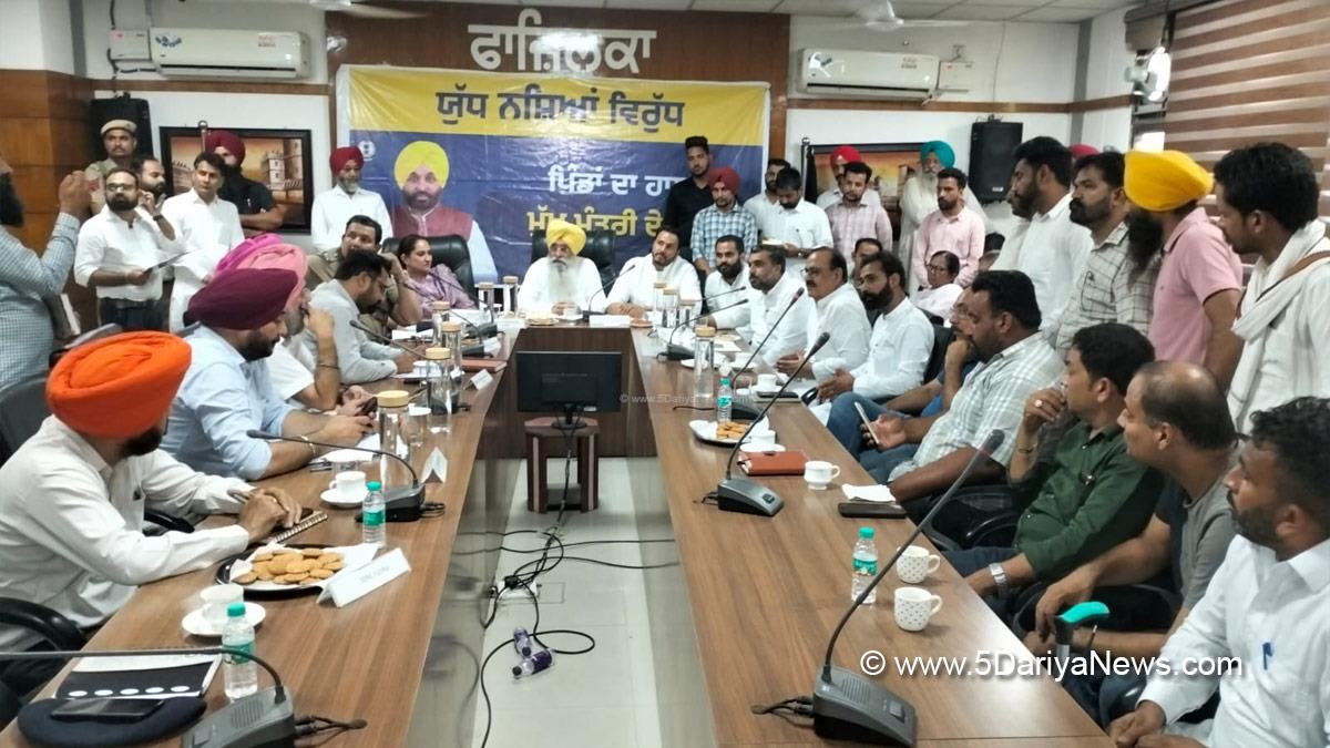 Gurmeet Khudian, Gurmeet Singh Khudian, AAP Punjab, Narinder Pal Singh Sawna, Jagdeep Kamboj Goldy, Amarpreet Kaur Sandhu, DC Fazilka, Fazilka, Deputy Commissioner Fazilka, Anti Drug Mission, Drive Against Drugs, Comprehensive Action against Drug Abuse, CADA, Nasha Mukt Bharat Abhiyan, War Against Drugs, Yudh Nashian Virudh