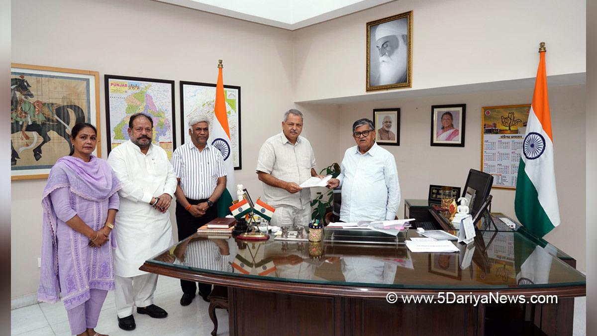 Jatinder Pal Malhotra, Jitender Pal Malhotra, BJP Chandigarh, Gulab Chand Kataria, Governor of Punjab, Punjab Governor, Punjab Raj Bhavan