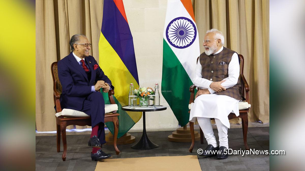 Narendra Modi, BJP, Bharatiya Janata Party, Prime Minister of India, Dr Navinchandra Ramgoolam, Prime Minister of Mauritius