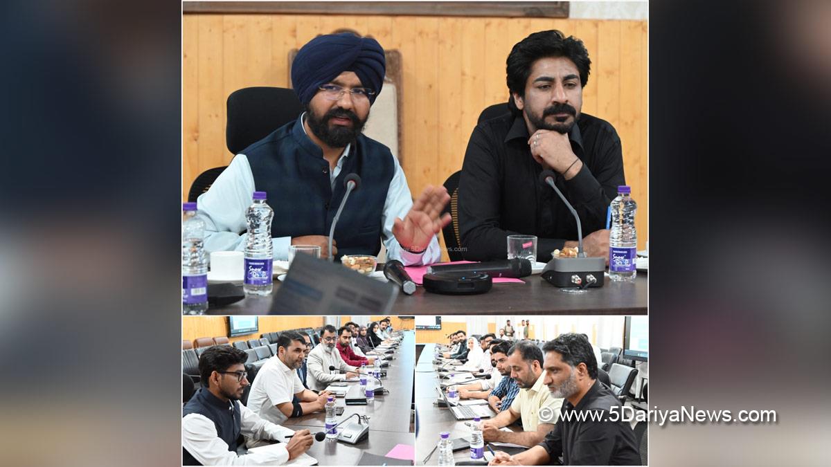 Syeed Fakhrudin Hamid, Baramulla, DC Baramulla, Deputy Commissioner Baramulla, SF Hamid, Harvinder Singh