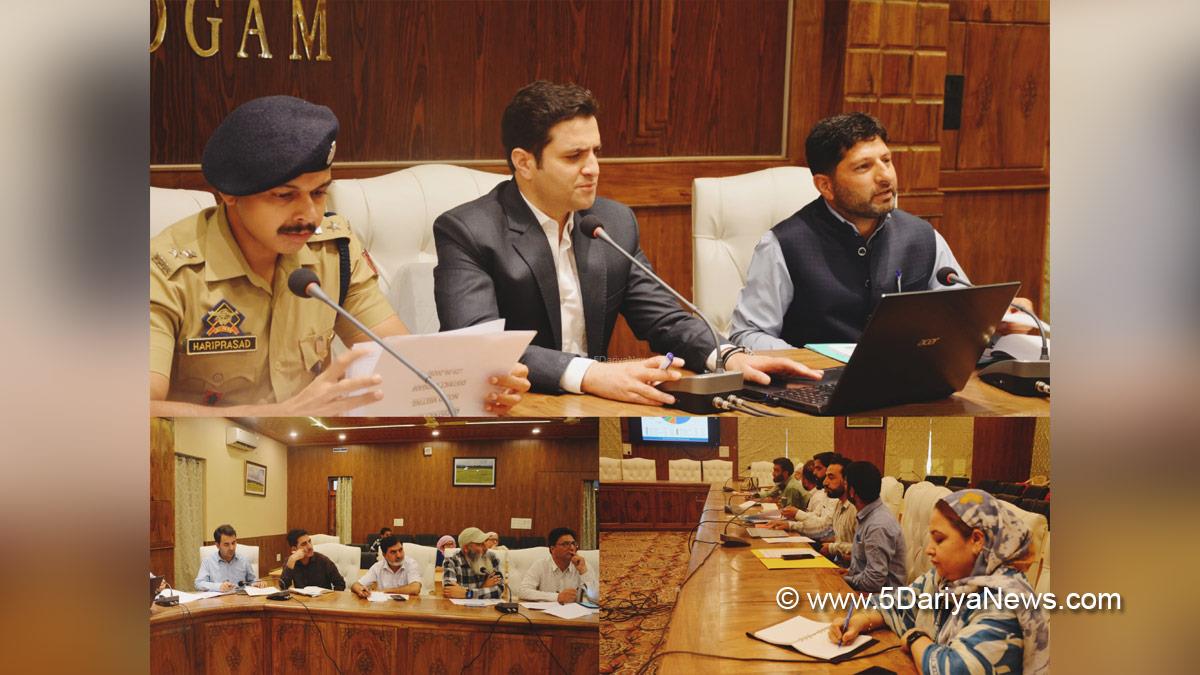 Athar Aamir Khan, Budgam, Deputy Commissioner Budgam, DC Budgam, Nasha Mukt Bharat Abhiyan