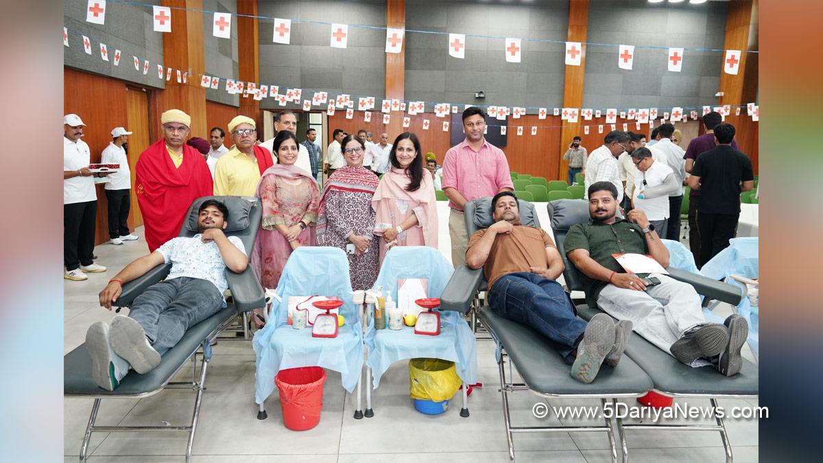 Prerna Puri, Secretary Engineering, Chandigarh Administration, UT Chandigarh, Chandigarh News, Latest Chandigarh News, Blood Donation Camp