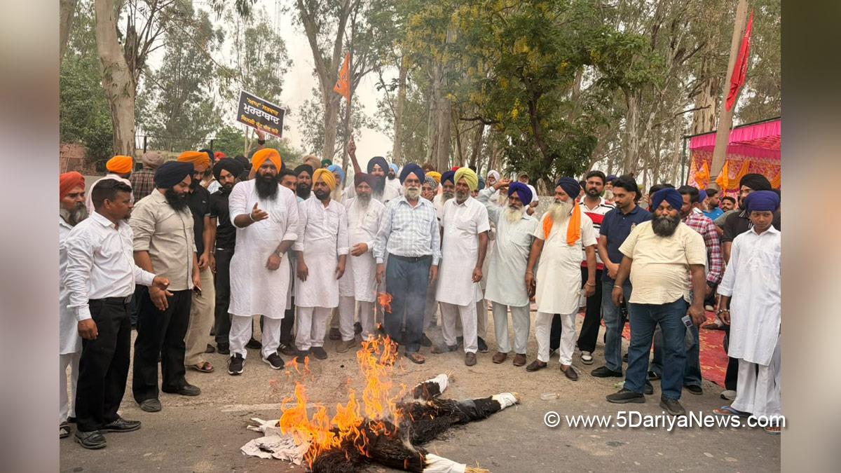Protest, Sarabjit Singh Jhinjher, Sarabjeet Singh Jhinjer, Shiromani Akali Dal, SAD, Akali Dal, Punjab, Punjab News, Latest Punjab News