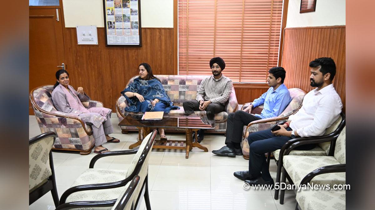 Aashika Jain, DC Hoshiarpur, Deputy Commissioner Hoshiarpur, Hoshiarpur, Punjab, Punjab News, Latest Punjab News