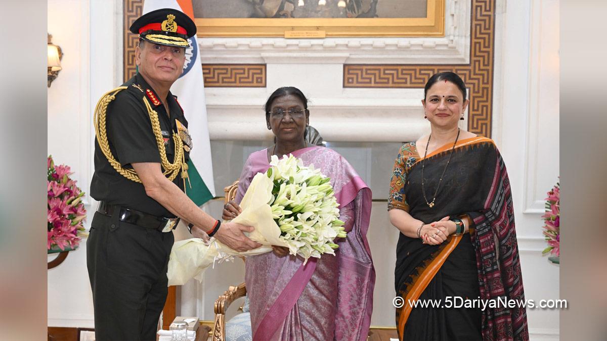 Droupadi Murmu, President of India, President, Indian President, Rashtrapati, Military, General Dhiraj Seth, Indian Army, Chief of the Army Staff, COAS, New Delhi