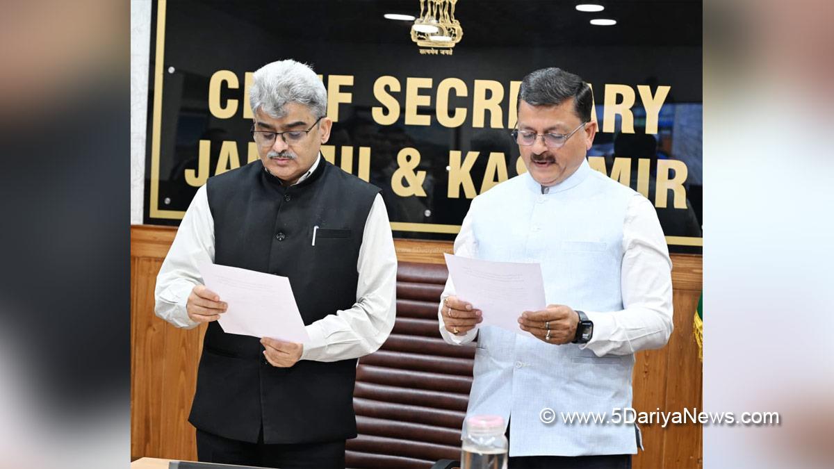 Atal Dulloo, Chief Secretary JK, Srinagar, Manoj Gupta