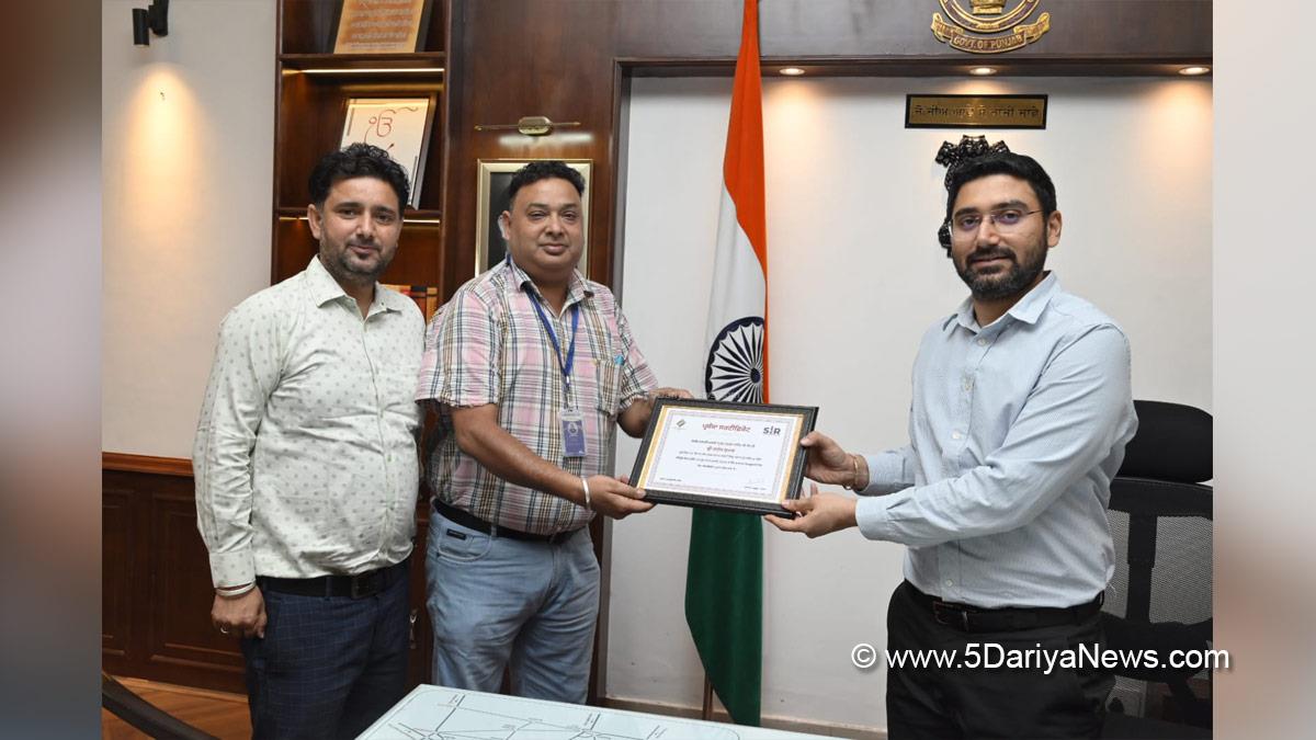 Varjeet Walia, DC Jalandhar, Jalandhar, Deputy Commissioner Jalandhar, Punjab, Punjab News, Latest Punjab News