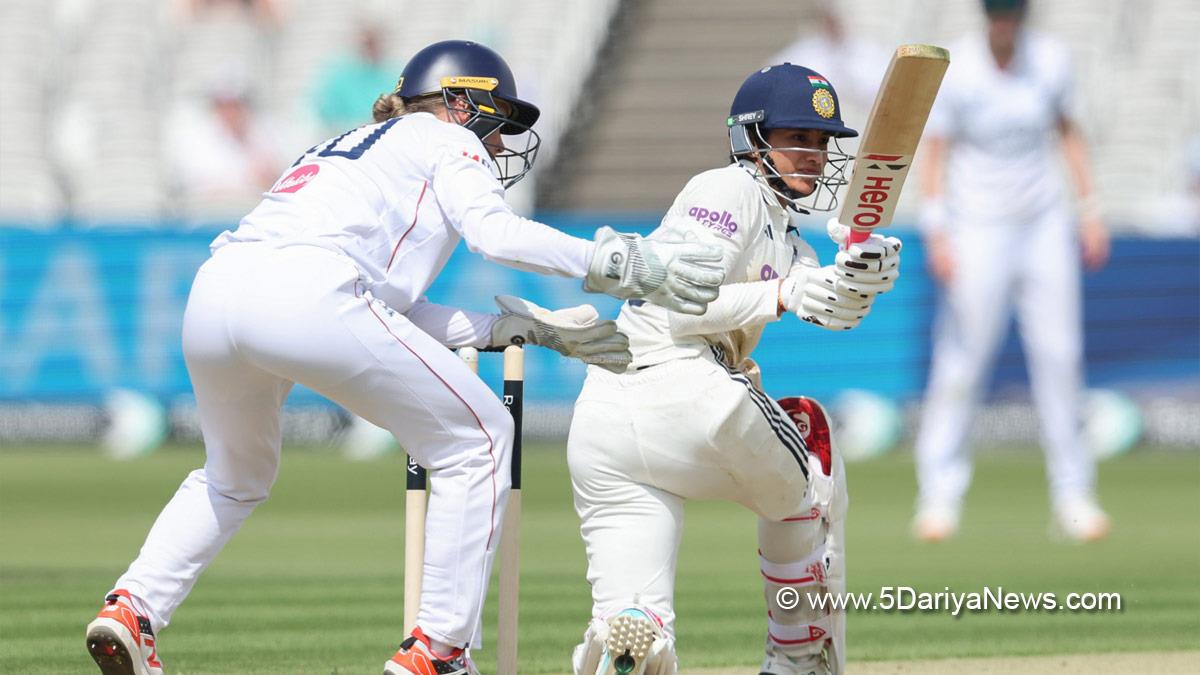 Sports News, Cricket, Cricketer, Player, Bowler, Batsman, Smriti Mandhana, Harmanpreet Kaur