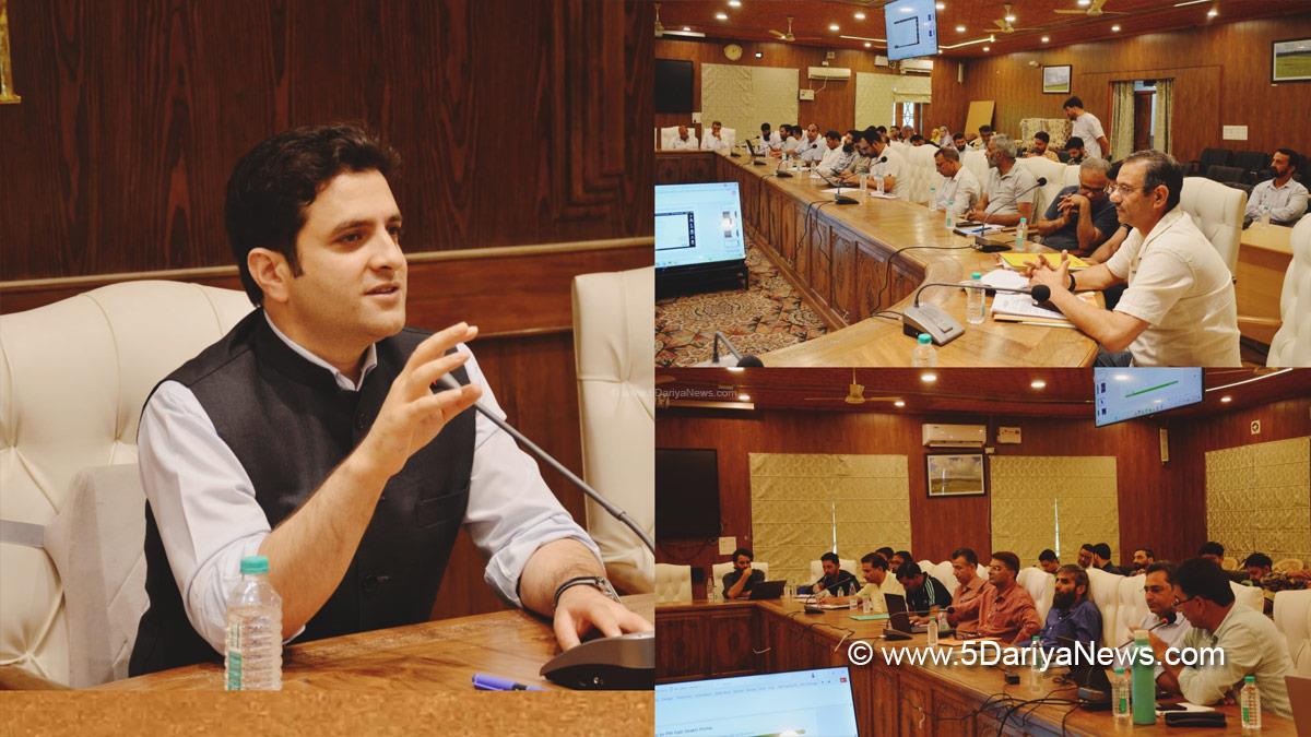 Athar Aamir Khan, Budgam, Deputy Commissioner Budgam, DC Budgam