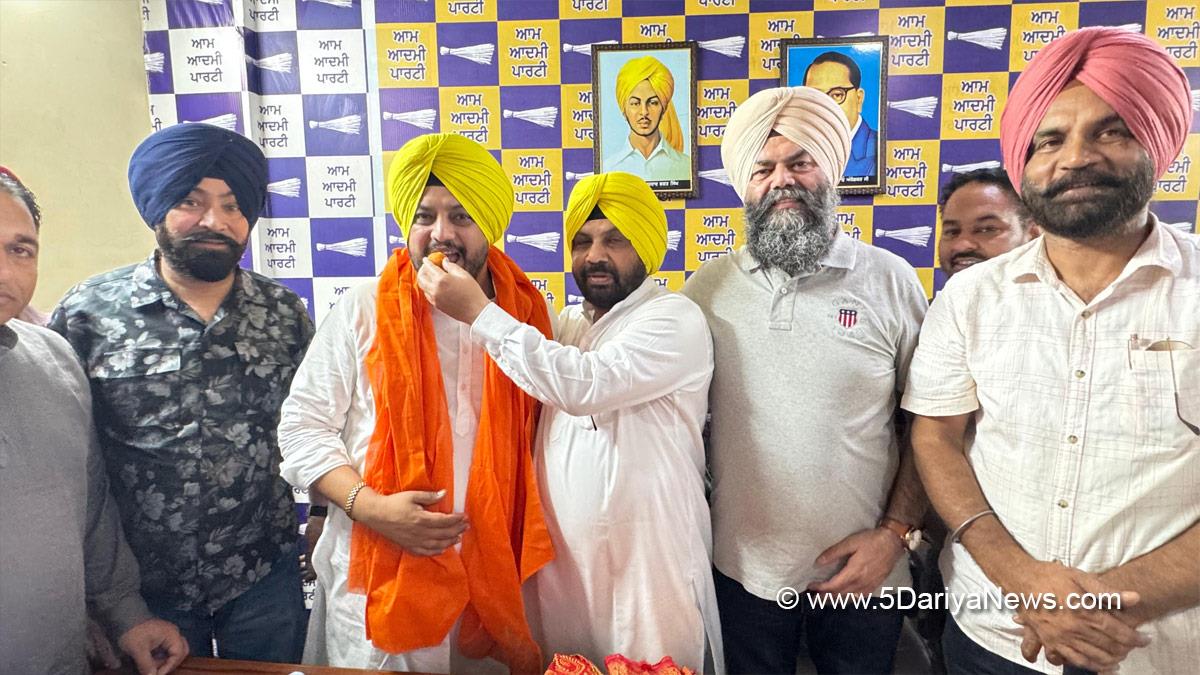 Harbhajan Singh ETO, AAP Punjab, Punjab, Punjab News, Latest Punjab News, Sarabjot Singh Dhanjal