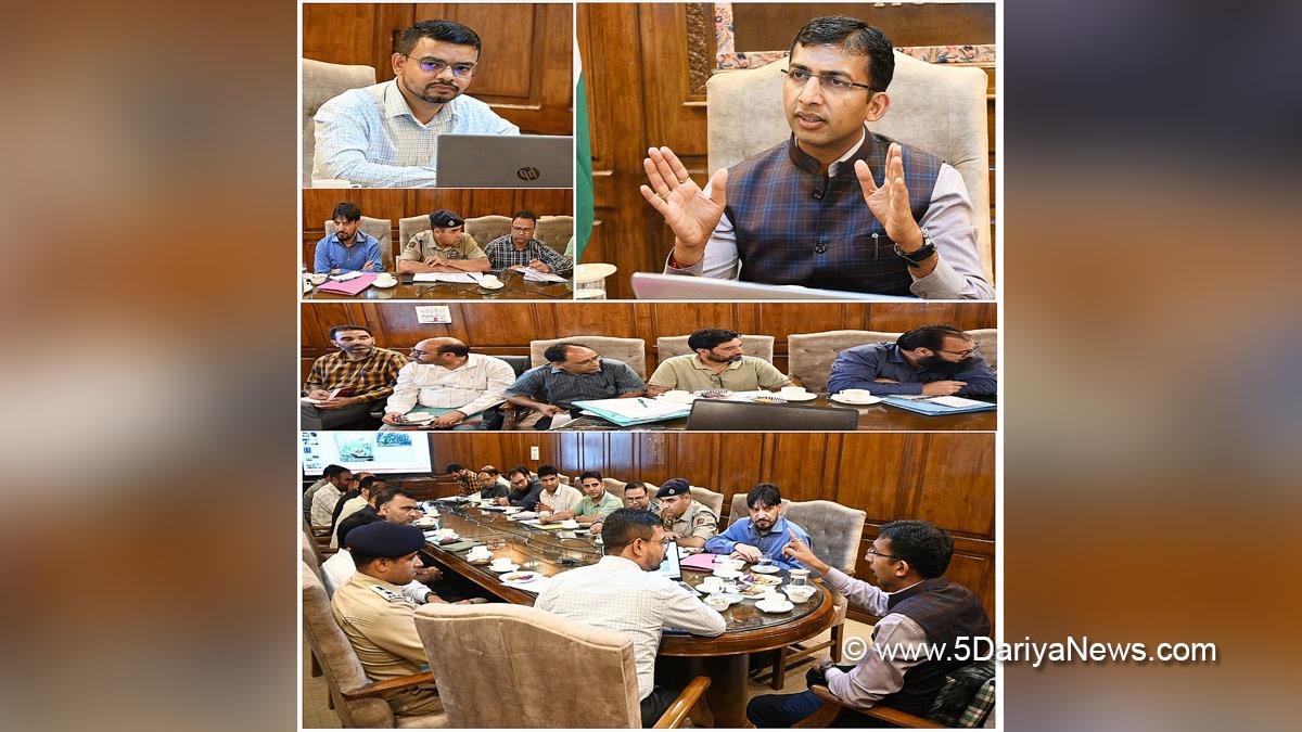 Shahzad Alam, Kulgam, Deputy Commissioner Kulgam, Kashmir, Jammu And Kashmir, Jammu, District Administration Kulgam, Anshul Garg, Divisional Commissioner Kashmir