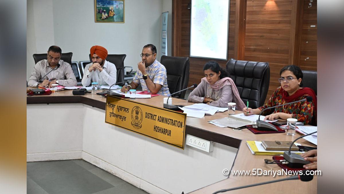 Aashika Jain, DC Hoshiarpur, Deputy Commissioner Hoshiarpur, Hoshiarpur, Punjab, Punjab News, Latest Punjab News