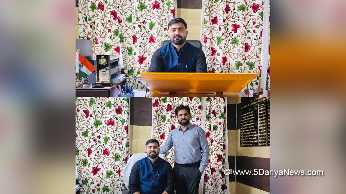 Aadil Manzoor Wani, District Information Officer, Iftakhar Naseem, Kupwara, Kashmir, Jammu And Kashmir, Jammu, District Administration Kupwara