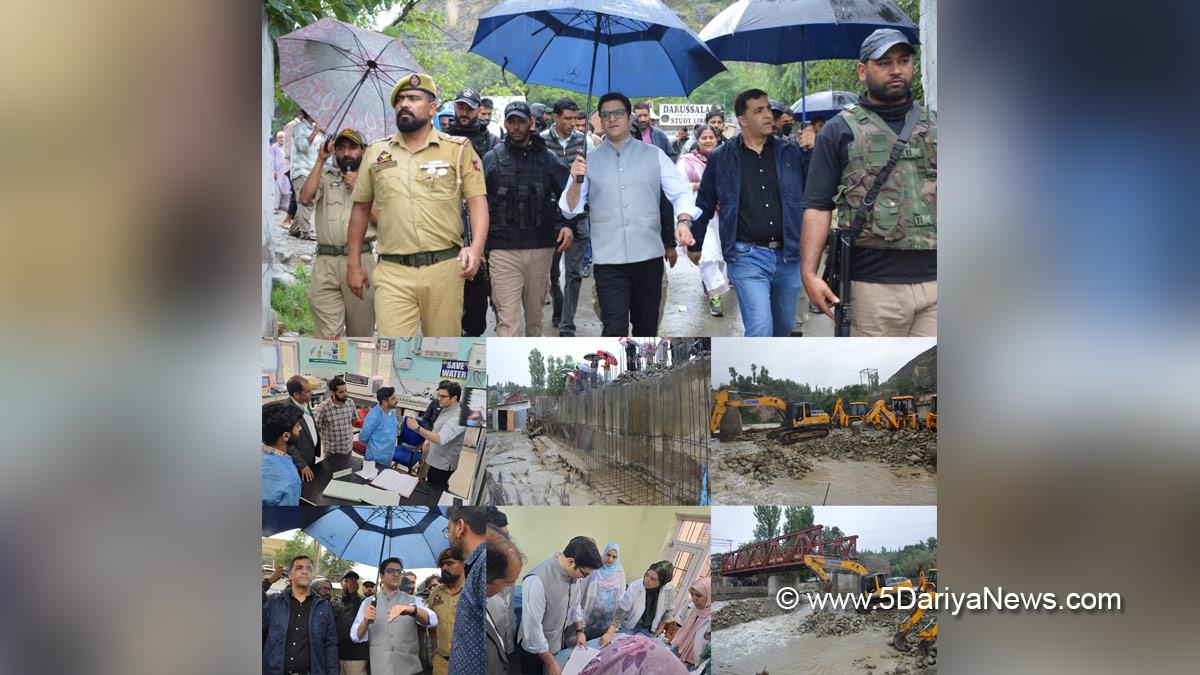 Athar Aamir Khan, Budgam, Deputy Commissioner Budgam, DC Budgam, Kashmir, Jammu And Kashmir, Jammu, District Administration Budgam