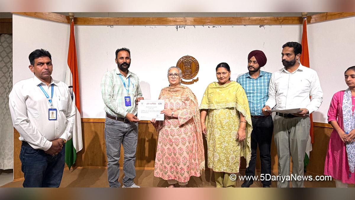 PoonamDeep Kaur, DC Sangrur, Deputy Commissioner Sangrur, Sangrur, Punjab, Punjab News, Latest Punjab News