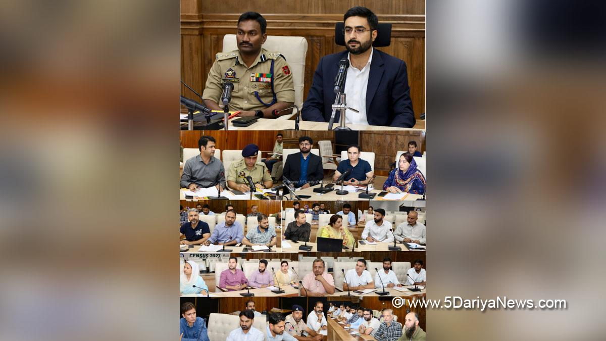 Akshay Labroo, Srinagar, Deputy Commissioner Srinagar, Kashmir, Jammu And Kashmir, District Administration Srinagar