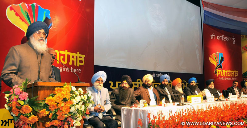 Parkash Singh Badal, Chief Minister, Punjab Addressing Punjabi Diaspora On The First Day Of NRI Sammelan At Auditorium Of Virasat-E-Khalsa On January 10, 2014.