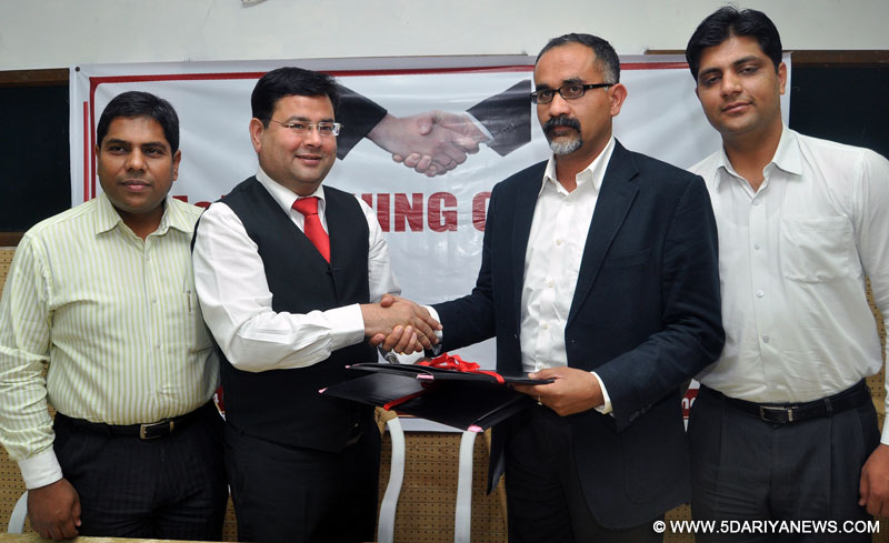 Aryans Group of Colleges, Chandigarh joins hands with Pearson Education Services Ltd.