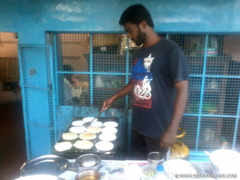 Thattu dosha, omplate: the latest fad in Kerala street food