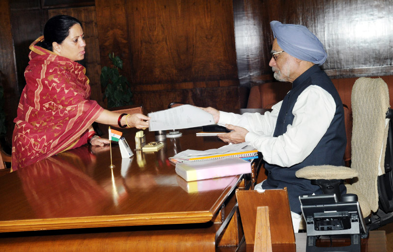 M P Smt. Pratibha Singh calls on Prime Minister, Dr Manmohan Singh in New Delhi.