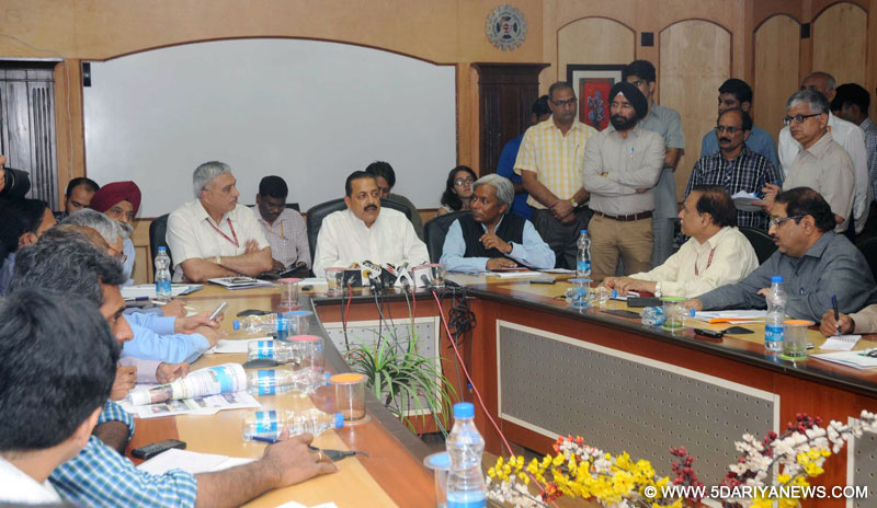 Dr. Jitendra Singh addressing a Press Conference to highlight the achievements of the Ministry of Science & Technology