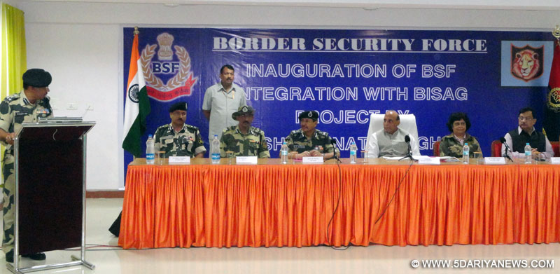 ajnath Singh inaugurating the integration of Border Security Force (BSF) with Bhaskaracharya Institute for Space Applications and Geo informatics (BISAG) project, at BSF Campus, in Gujarat on September 11, 2014