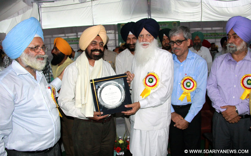 Farmers Should Restrict Themselves From Burning Of Paddy Straw- Tota Singh