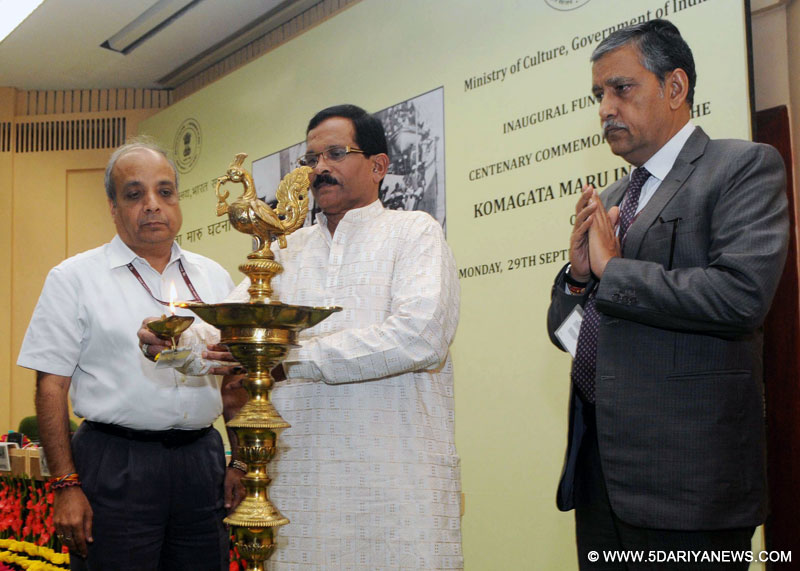 Shripad Yesso Naik lighting the lamp at the inaugural function of the Centenary Commemoration of the “KOMAGATA MARU INCIDENT”, in New Delhi 