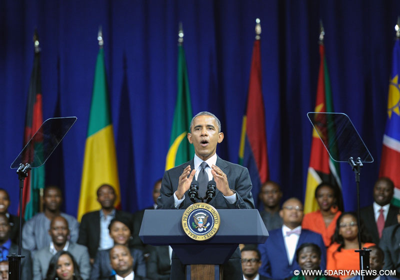 Barack Obama calls for more efforts against Ebola crisis