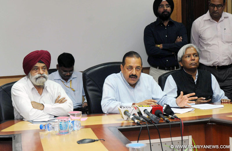 Dr. Jitendra Singh addressing the media to announce a new programme of the Ministry, ‘Maithreyi International Visiting Professorship’, in New Delhi 