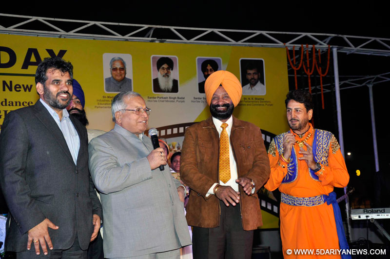 Gurdass Mann Enthralled The Audience On Punjab Day